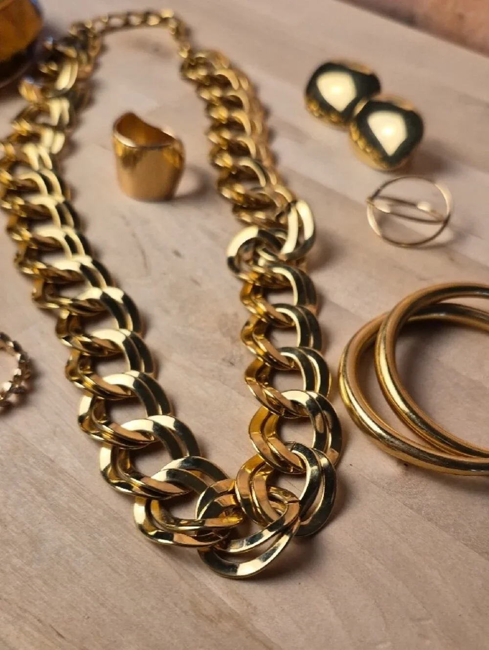 Goldtone Lot Of Chain, Bracelet, And Rings